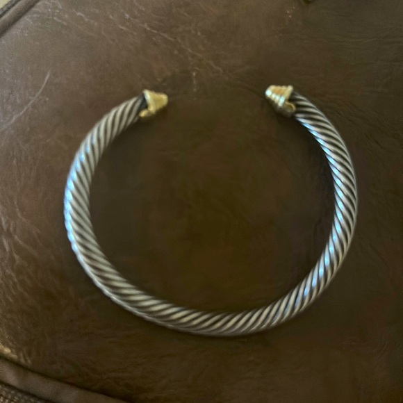 Beautiful David Yurman bracelet. Size small. - Picture 1 of 1